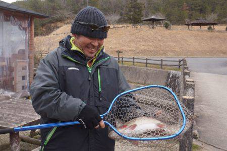 フィッシングレイクたかみや 釣果