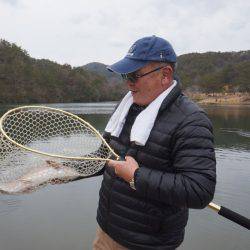 フィッシングレイクたかみや 釣果