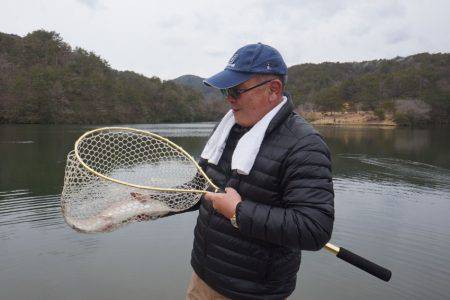 フィッシングレイクたかみや 釣果