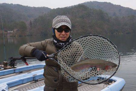 フィッシングレイクたかみや 釣果