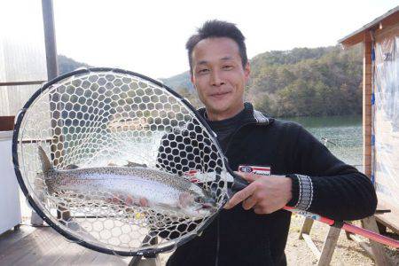 フィッシングレイクたかみや 釣果