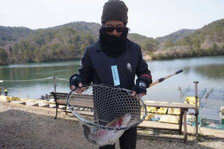 フィッシングレイクたかみや 釣果