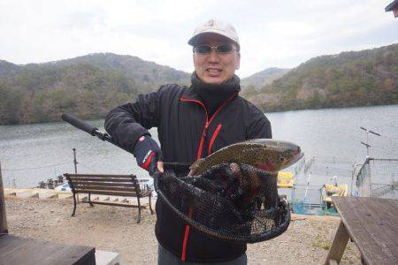 フィッシングレイクたかみや 釣果