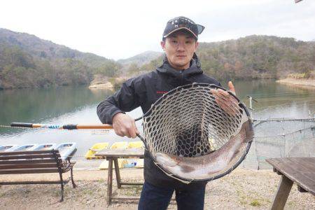 フィッシングレイクたかみや 釣果