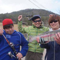 フィッシングレイクたかみや 釣果