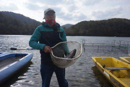 フィッシングレイクたかみや 釣果