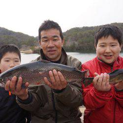 フィッシングレイクたかみや 釣果