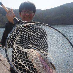 フィッシングレイクたかみや 釣果