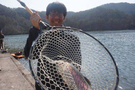 フィッシングレイクたかみや 釣果