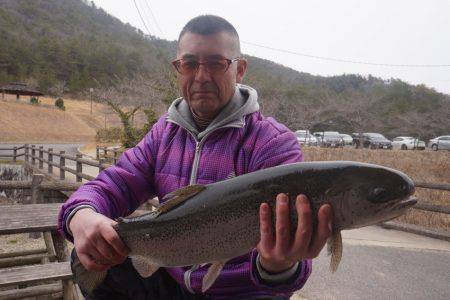フィッシングレイクたかみや 釣果