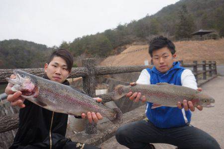 フィッシングレイクたかみや 釣果