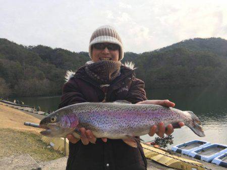 フィッシングレイクたかみや 釣果