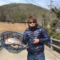 フィッシングレイクたかみや 釣果