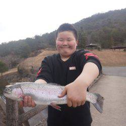 フィッシングレイクたかみや 釣果