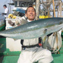 真祐丸 (しんゆうまる) 釣果