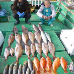 真祐丸 （しんゆうまる） 釣果