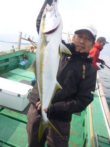 真祐丸 （しんゆうまる） 釣果