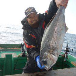 真祐丸 （しんゆうまる） 釣果