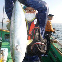 真祐丸 (しんゆうまる) 釣果