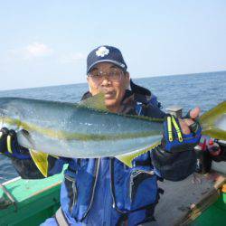 真祐丸 （しんゆうまる） 釣果