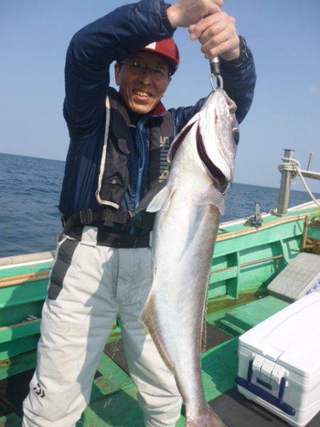 真祐丸 （しんゆうまる） 釣果