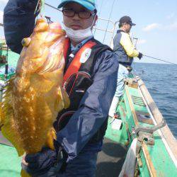 真祐丸 (しんゆうまる) 釣果