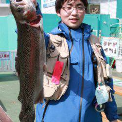 としまえんフィッシングエリア 釣果