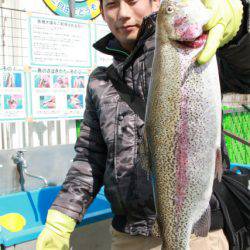 としまえんフィッシングエリア 釣果