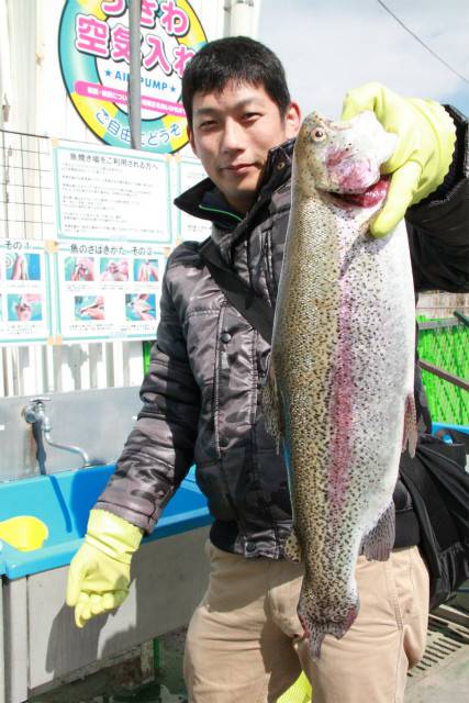 としまえんフィッシングエリア 釣果