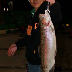 としまえんフィッシングエリア 釣果