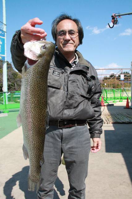 としまえんフィッシングエリア 釣果