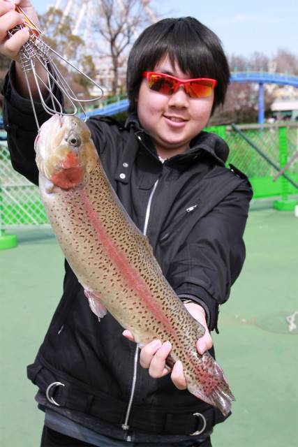 としまえんフィッシングエリア 釣果