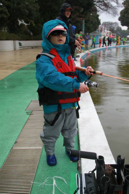 としまえんフィッシングエリア 釣果