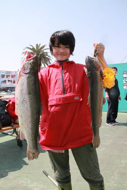 としまえんフィッシングエリア 釣果