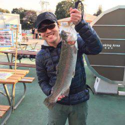 としまえんフィッシングエリア 釣果