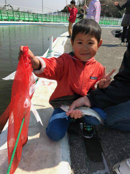 としまえんフィッシングエリア 釣果