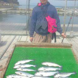 海の釣堀 海恵 釣果