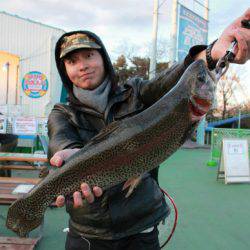 としまえんフィッシングエリア 釣果