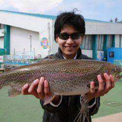 としまえんフィッシングエリア 釣果