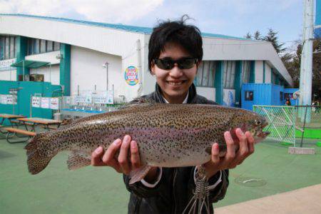 としまえんフィッシングエリア 釣果