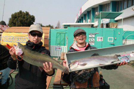 としまえんフィッシングエリア 釣果