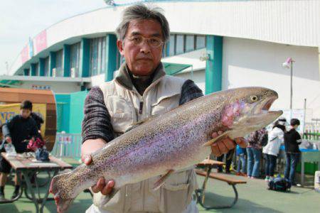 としまえんフィッシングエリア 釣果