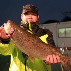 としまえんフィッシングエリア 釣果