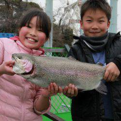 としまえんフィッシングエリア 釣果