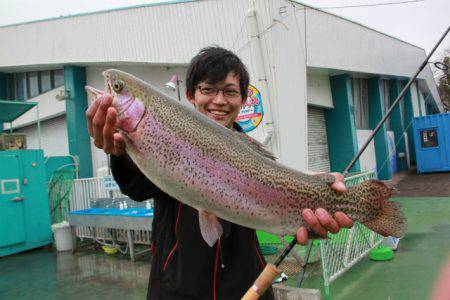 としまえんフィッシングエリア 釣果