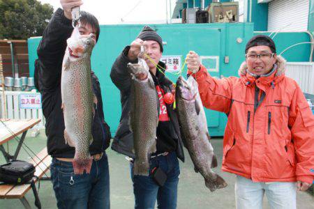 としまえんフィッシングエリア 釣果
