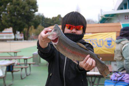 としまえんフィッシングエリア 釣果