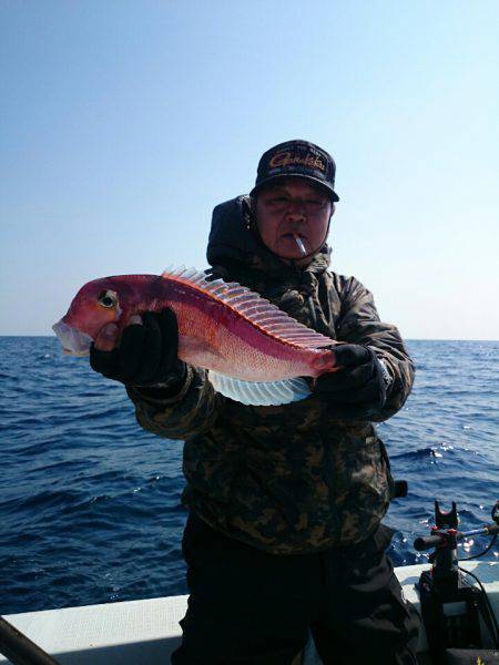 エンペラー 釣果