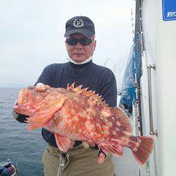 エンペラー 釣果