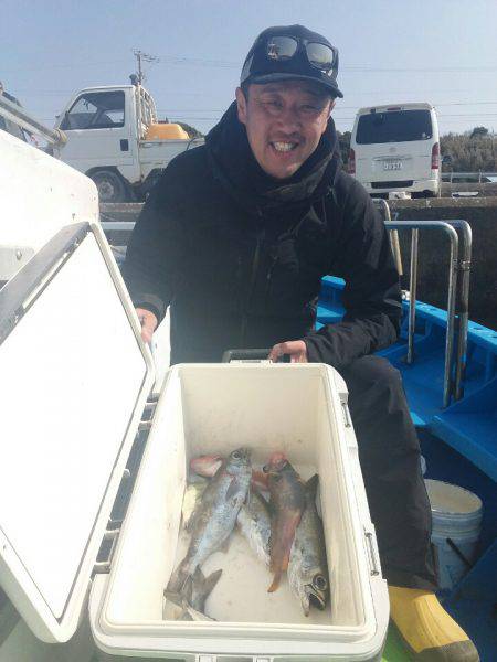 丸万釣船 釣果